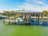LEMON BAY HIDEAWAY - Gorgeous 3/2 with Boat Dock on Lemon Bay!
