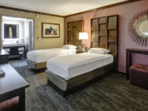 DoubleTree by Hilton Decatur Riverfront Hotels in Decatur