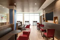 Holiday Inn Express & Suites BEAVER DAM by IHG