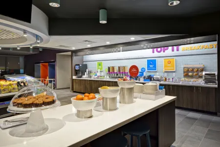 Tru by Hilton Mason Kings Island Отели рядом с достопримечательностью «Lm&M Railroad»