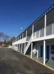 貝爾維拉里士滿機場VA的國會酒店 - 2星級