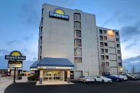 Days Inn by Wyndham Niagara Falls Near the Falls