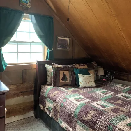 Log Cabin Escape - Full Log Cabin Home
