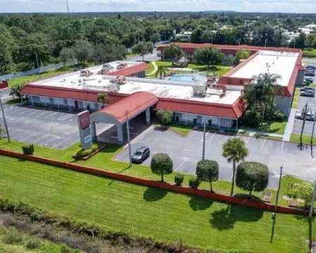 Vero Beach Inn & Suites I-95 Hotels in Indian River County
