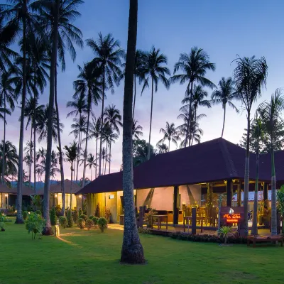 Medee Resort Отели рядом с достопримечательностью «Klong Chao waterfall»