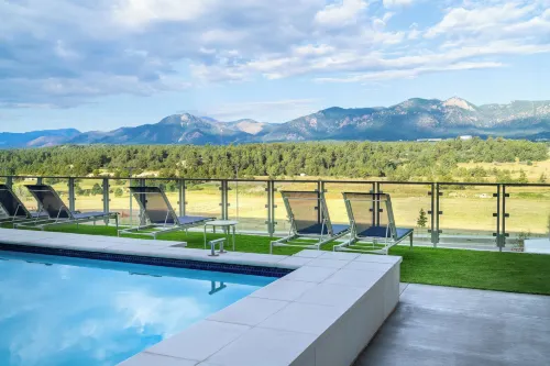 Hotel Polaris Hotels in Gleneagle