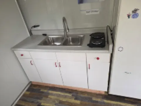 Cozy farmhouse in charming Kelso with AC, WiFi