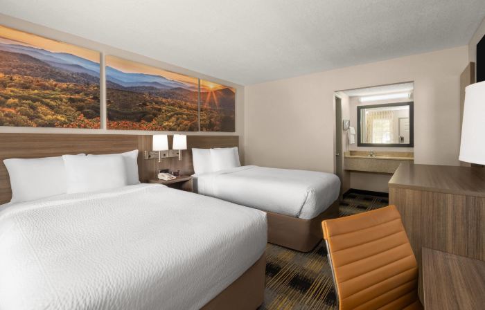 Days Inn by Wyndham Canton