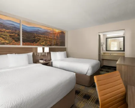 Days Inn by Wyndham Canton Hotels in Canton