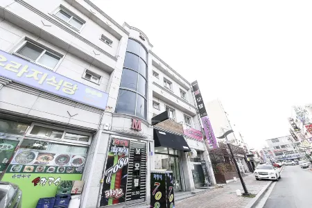 Taebaek M Отели в г. Тхэбэк