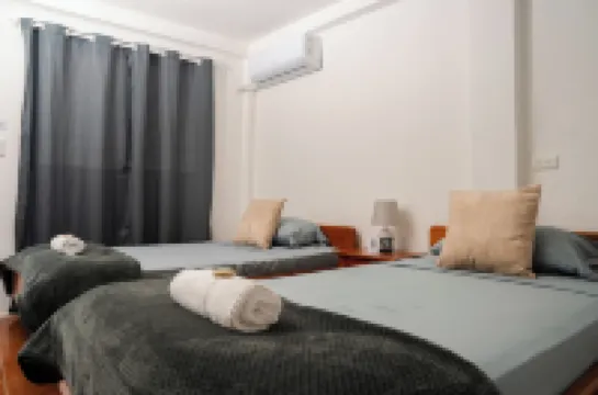 Hostal Elizabeth Hotels near Punta Estrada beach