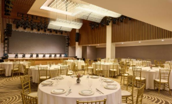 The Westin Flushing LaGuardia Airport