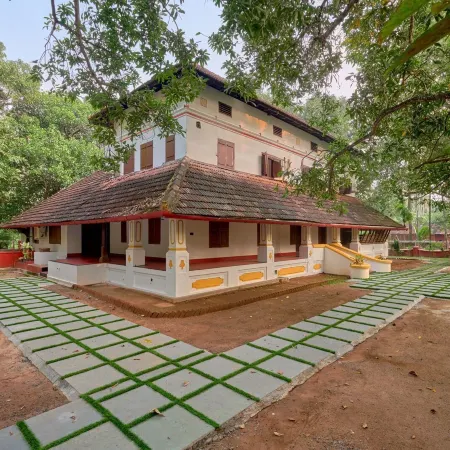 Seclude Karthika Nivas, Thrissur