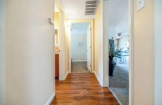 適合旅行者長期停留的醫院和市中心安全門區