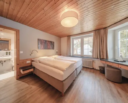 Hotel Quellenhof - Self Check-in & Adults Only Hotels in Arosa