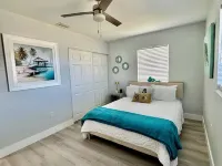 Fully Renovated, Direct Gulf Access w private doc just for you! Hotels in Hernando Beach