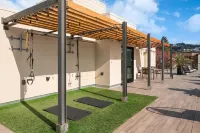 貝克利貝斯特韋斯特旗下Aiden