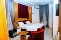 エイプリル 14 ホテル LTD のホテル