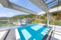Geoje Party Regina Pool Villa - Private Pools