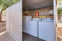 Walkable Haven 1 Mi to Dtwn Phoenix & Chase Field! - شقق