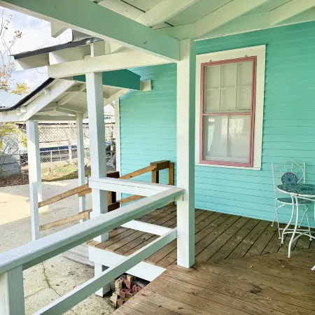 Retro Revival With Modern Luxury 3 Bedroom Home