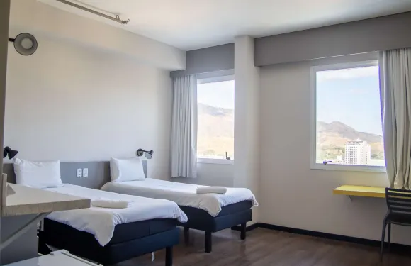 宜必思尚品特雷斯里奧斯酒店