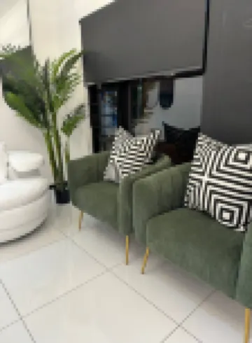 2 Bedroom Apartment Near Monte Casino
