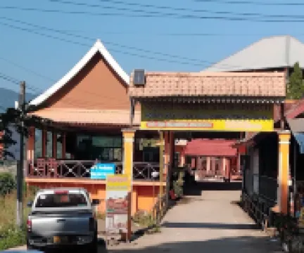 Houayxai Riverside Phonevichith Hotel Hoteles en 