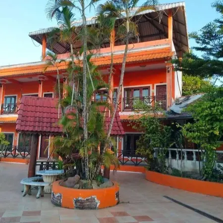 Houayxai Riverside Phonevichith Hotel