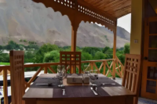 루미 힌두쿠시 사라이