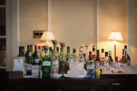 Cavens Country House, Dinner Inclusive! - bar