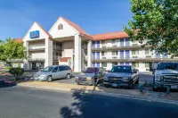 Motel 6 Fresno, CA - Yosemite Hwy - 2-Star