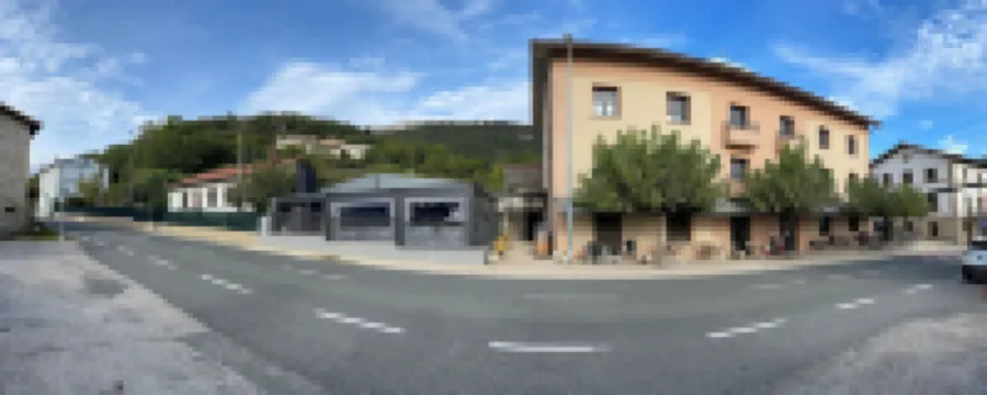 Hostal Restaurante Ibaisek Hôtels à : 