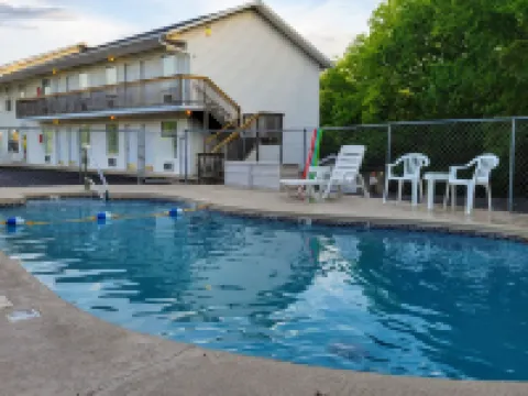 Autumn Creek Branson Hotels in Stone County