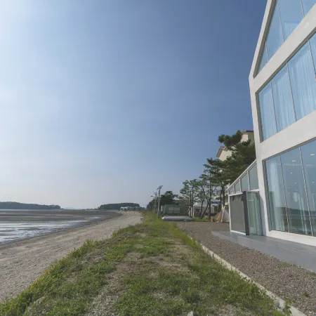Daebudo Ocean Pool Villa