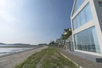 Daebudo Ocean Pool Villa