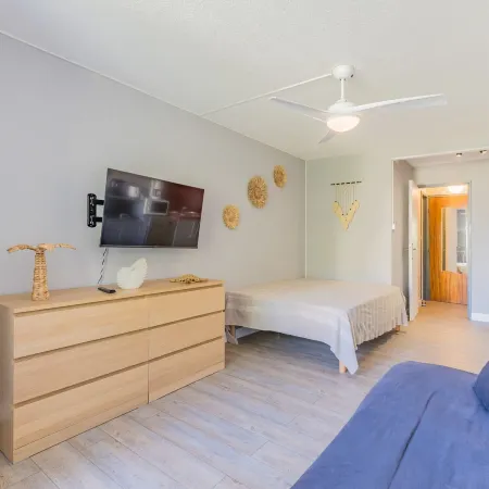 Cosy Apartment Near Sandy Beach
