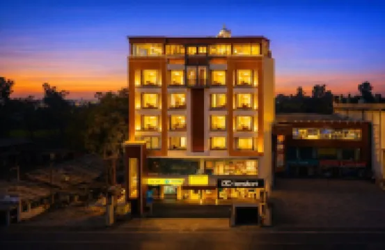 เดอะ โฮสเทลเลอร์ แบม เดห์ราดุน ซิตี้ เซ็นเตอร์ โรงแรมใน