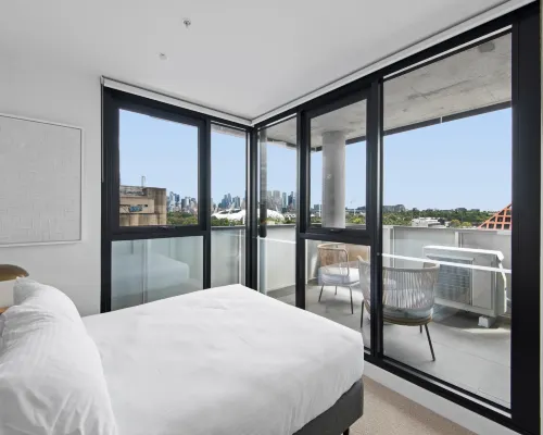 Executive 2-Bed Apartment with Views, Gym and Spa Hotels in Cremorne