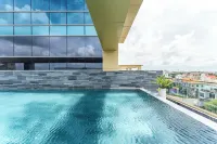 Cosmo Stars Hotel Bac Lieu - Pool