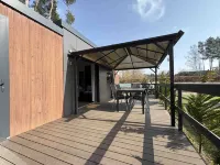 Cozy mobile home on the lake (WA 105) Hotels in Wackersdorf