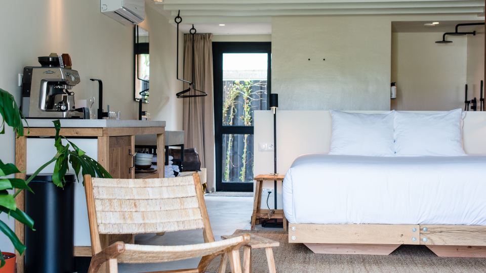Van Heeckeren Apartments & Suites Nes