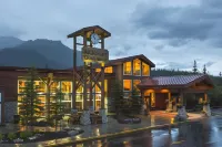 Holland America Denali Lodge