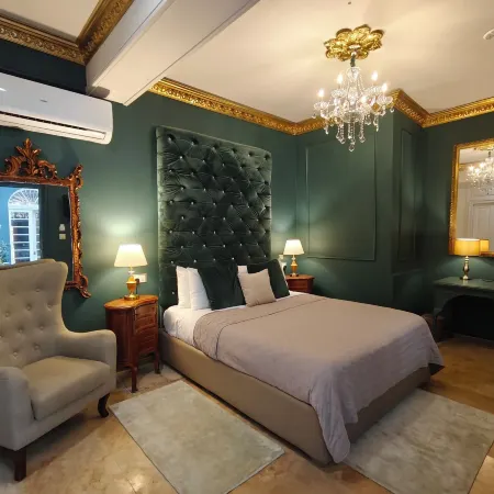 Julina Boutique Living