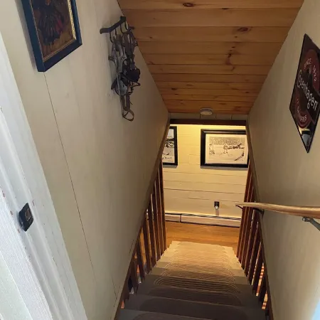 Fabulous Mountain View Chalet close to Everything in North Conway.  Pet Friendly