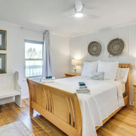 Ocean Views + Bbqs: Group Getaway in Palm Coast!