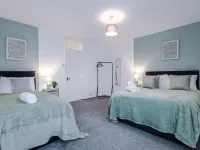 Spacious Home Ideal for Contractors Sleeps 7 Hotéis em Tameside District