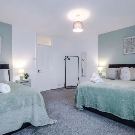 Spacious Home Ideal for Contractors Sleeps 7 Отели в г. Теймсайд
