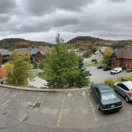 Hotel and Suites les Laurentides