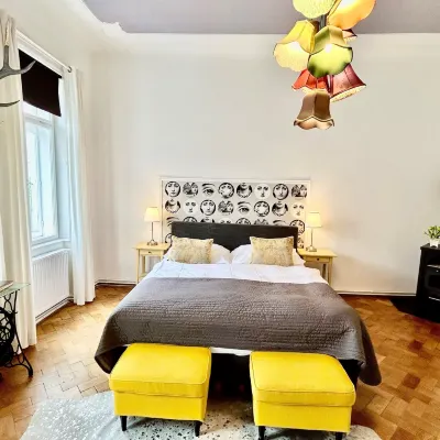 Leuhusen Boutique Apartments Wien Vienna Hotel dekat Bukit Kahlenberg